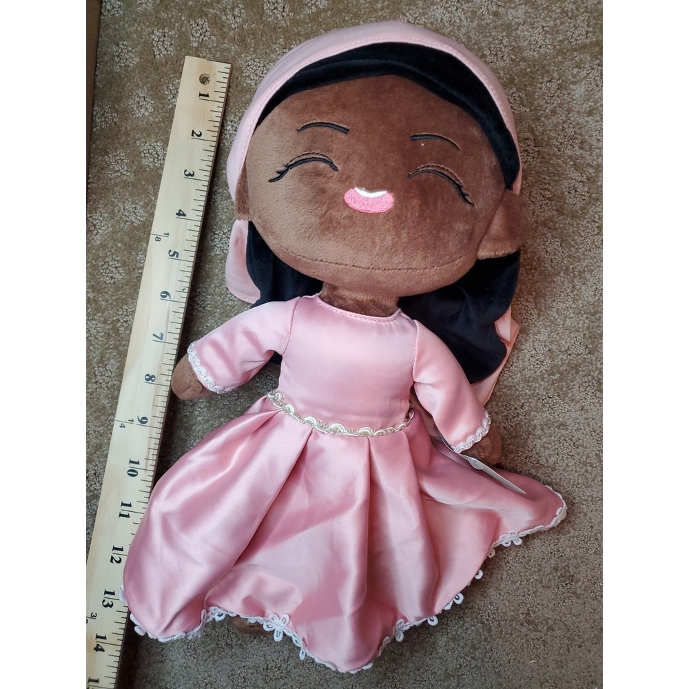 Mommy Yasmin Sweet Smiling Plush Doll With Embroidered Stitched Facial Features